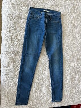 Levi’s 710 Blue Women's Skinny Jeans - Classic Stretch Denim